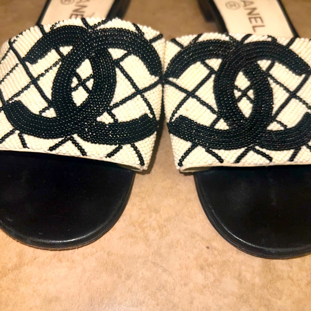 Channel Sandals authentic size 37